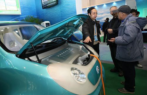 新能源汽车亮相国家重大科技成就展